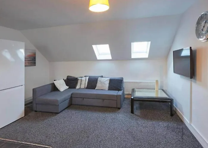 1-bedroom Serviced In Skinningrove 12 *